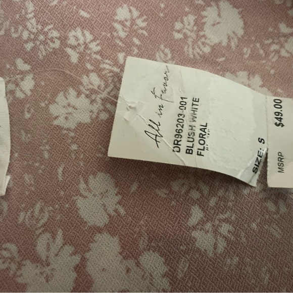 All In Favor Size S Spring Dress Blush White Floral - Picture 2 of 3